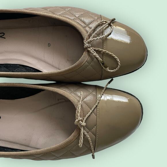 Paul Mayer Attitudes Taupe Quilted Leather Tan Cap Toe Ballet Flats Womens 10 - Picture 6 of 14